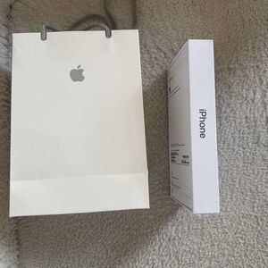 Apple iPhone Packaging with box and bag